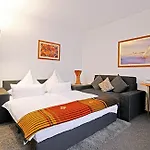 Lindenkrug 3*