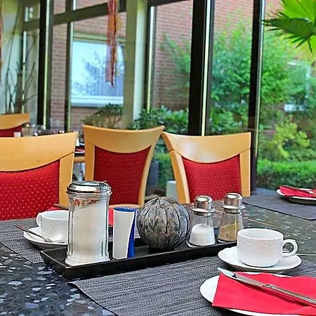 Hotel Lindenkrug 3*