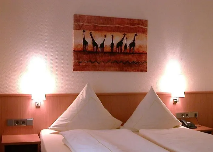 酒店 Lindenkrug 3*