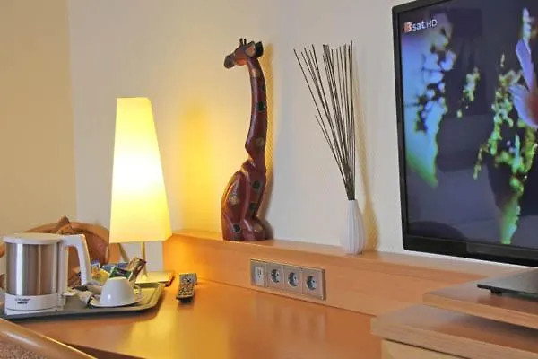 Lindenkrug 3* 居特斯洛